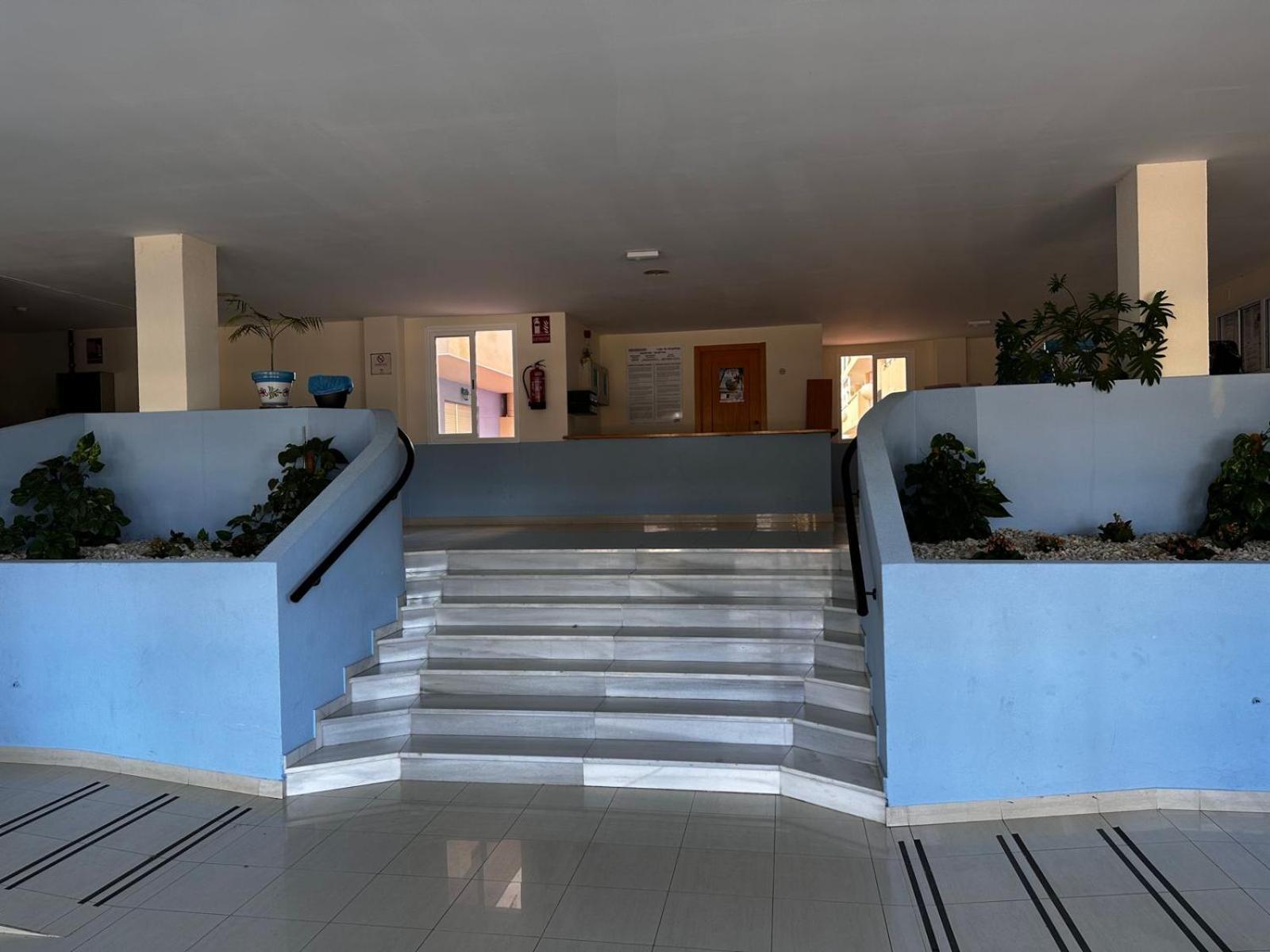 Luxurious Spacious Three Bedroom Apartment On Beachfront アルメリマル エクステリア 写真