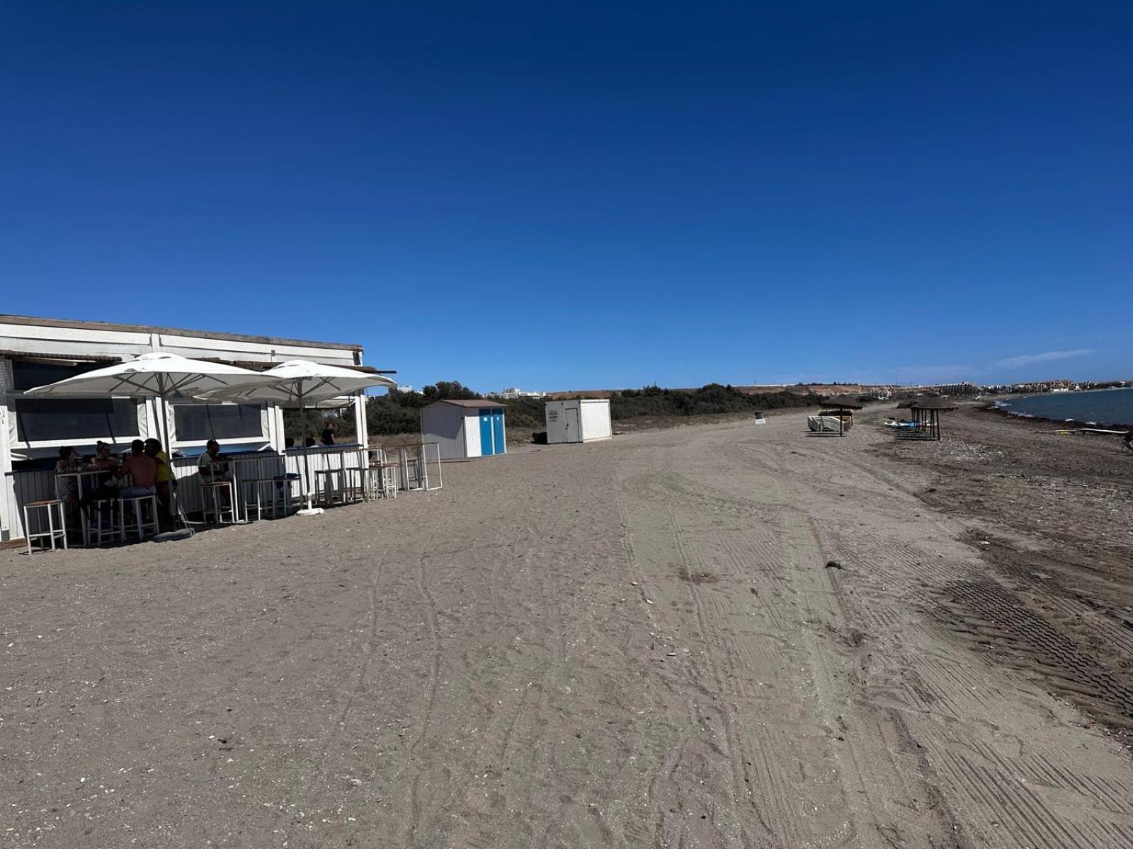 Luxurious Spacious Three Bedroom Apartment On Beachfront アルメリマル エクステリア 写真